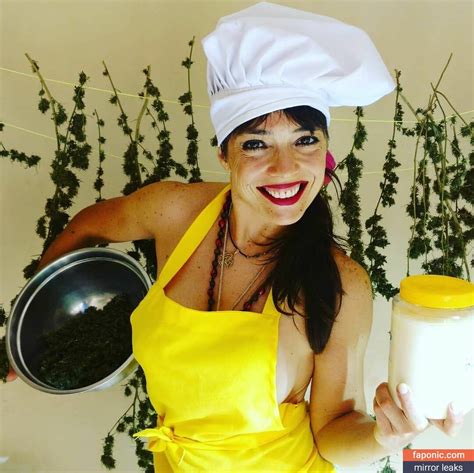 talita chef desnuda|Talita Chef nos dice por que cocina desnuda y solo con .